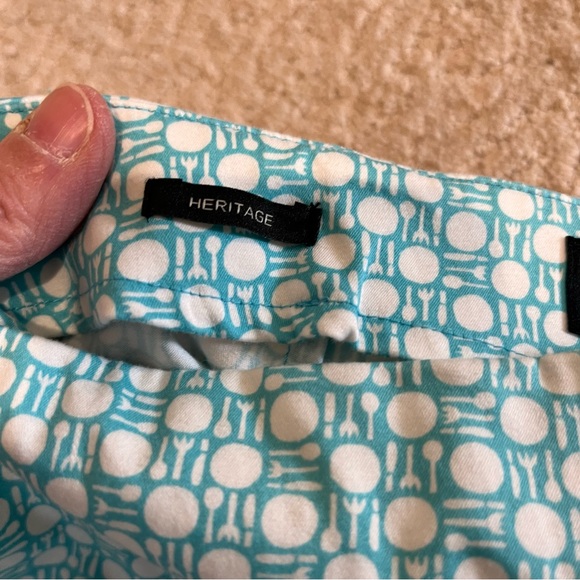Talbots Heritage Capri Aqua & White Patterned  Pants Size 6P - Picture 4 of 11